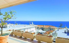 Attico Sul Mare A Sanremo